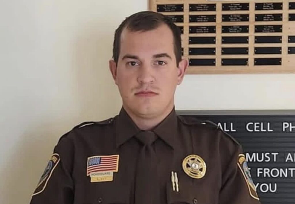 Deputy Logan Utt Obituary, Cause of Death: In Loving Memory of Deputy Logan Utt who dies in targic line of duty